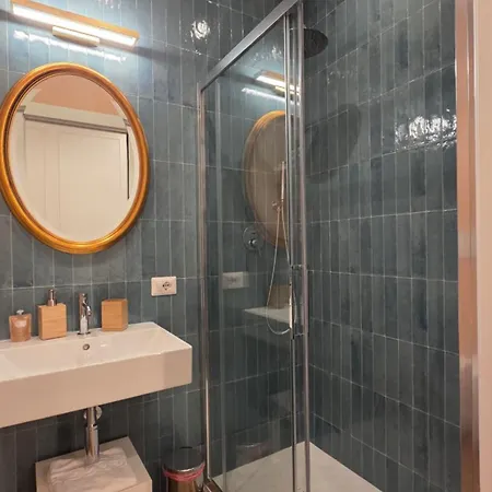 Pensión Lui & Gio Luxury 4*